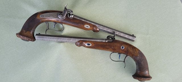 Duell-Pistolen im Kasten, ca. 1840/50 – Bild 3