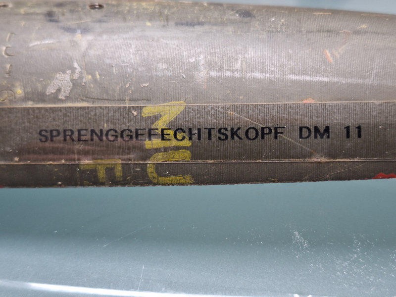 Schnittmodell Sprenggranate DM 11 mit Zünder – Bild 4