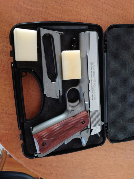 SWISS ARMS 1911 Seventies Stainless 4.5mm BB CO2 (inkl. 2 Magazine) wenig benutzt – Bild 2