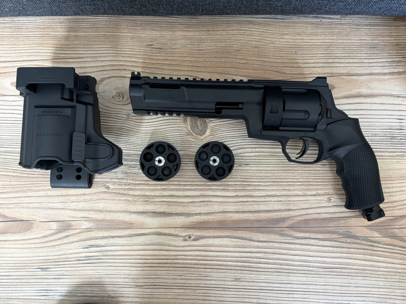 T4E TR 68 Gen2 Tactical Revolver RAM-Waffe Cal. .68 mit Zubehör – Bild 2