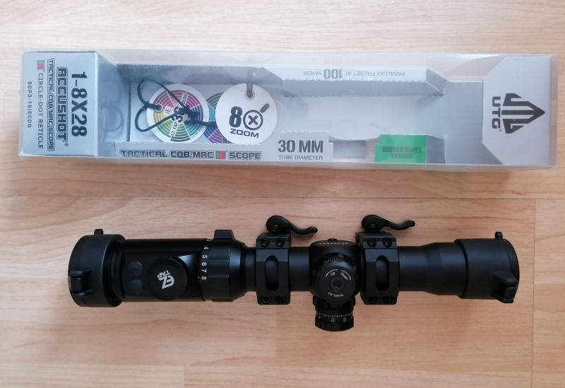 Zielfernrohr UTG Accushot 1-8x28 inkl. Montageringen und Objektivschutzdeckel – Bild 1