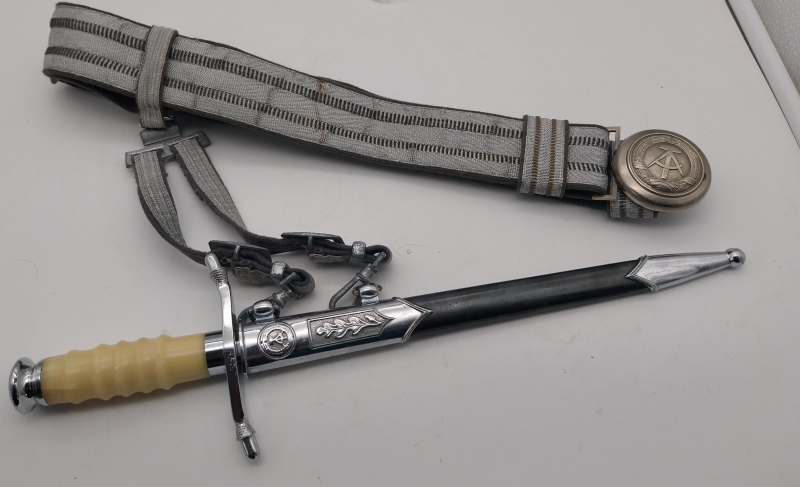 NVA Offiziersdolch Nr 75653 – imagem 1