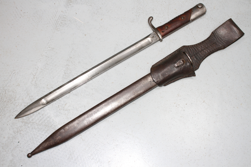 Seitengewehr S14 Bajonett S15 "Gotscho" mit Lederfrosch – Bild 1