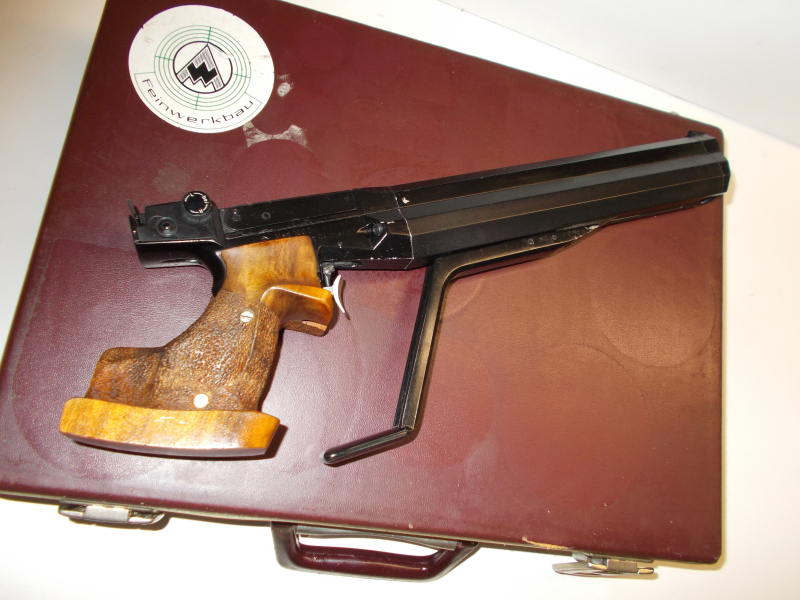 FWB Feinwerkbau Luftpistole Modell 100 mit Koffer – Bild 3