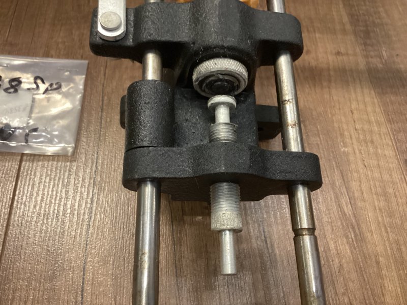 Saeco Lube - Sizer - Geschoss Fettpresse und Kalibrierpresse – Bild 3