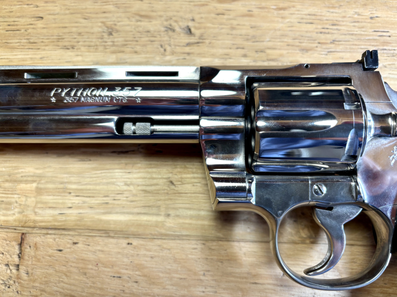 Revolver Colt Python .357Mag. vernickelt mit gesvchn. Griffschalen – Bild 3