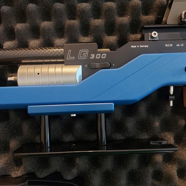 Pressluftgewehr Wahlter LG 300 – attēls 3