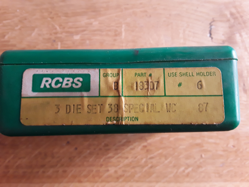 RCBS Matritzensatz .38 Spezial 3-teilig +Hülsenhalter – Bild 2
