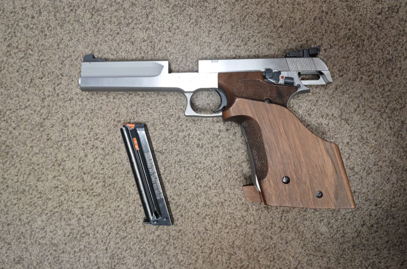 Smith und Wesson S&W Model 2206 Champion in hervorragendem Zustand .22 LR Sportpistole – Bild 1