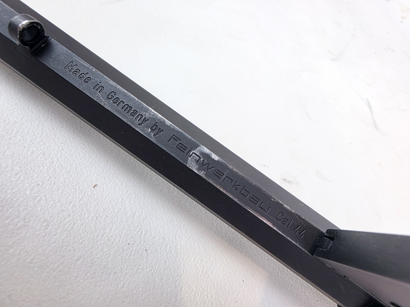 Feinwerkbau Rogers & Spencer Revolver Kal. .44 inkl. Zubehör *TOP* – Bild 3