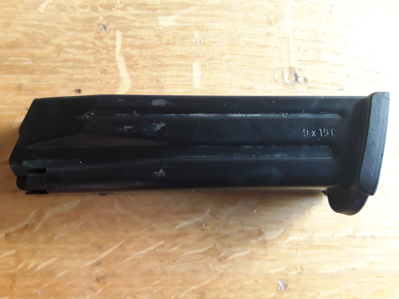 Magazin H&K für USP Kompakt 9x19 15 Schuss – Bild 3