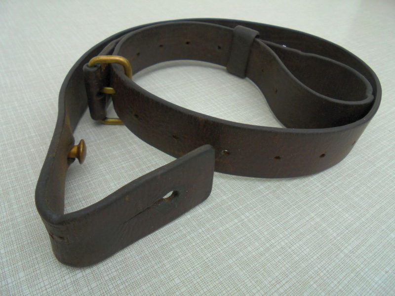 Alter militärischer Gewehrriemen – Bild 2
