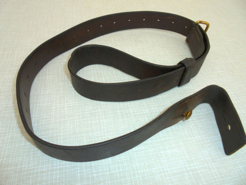 Alter militärischer Gewehrriemen – Bild 4