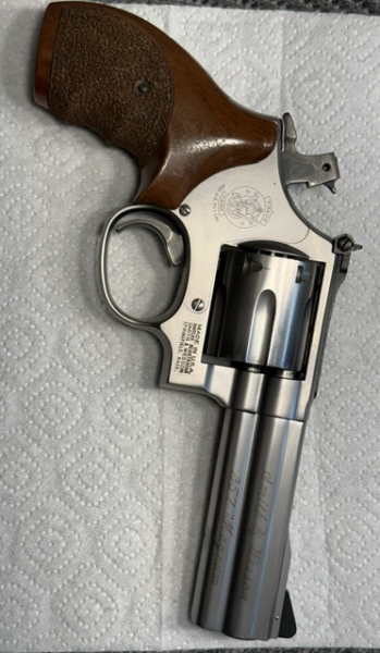 Smith & Wesson Revolver 686-4 „Security Special“ – imagem 1
