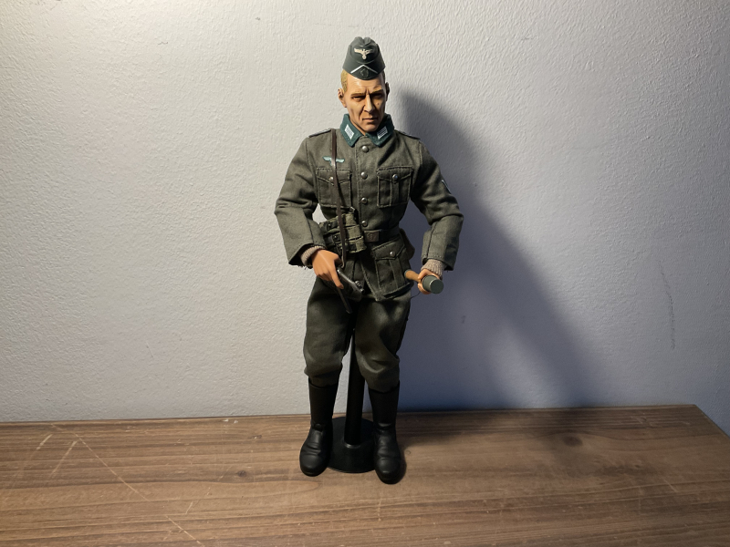 Landser 1/6 top , MP40 , Stiehlhandgranate …Wehrmacht … – Bild 1