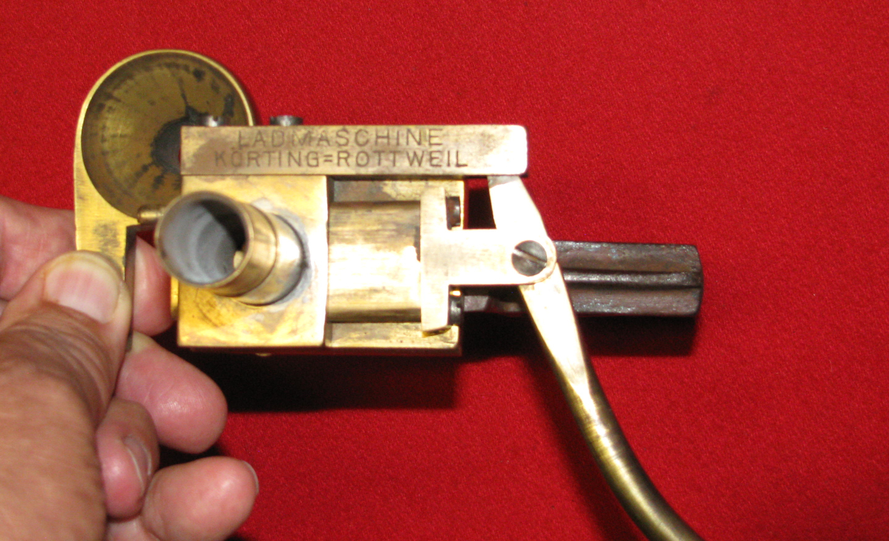 Was für Sammler, ein Altes Pulverfüllgerät, LADMASCHINE KÖRTIND = ROTTWEIL – Bild 6