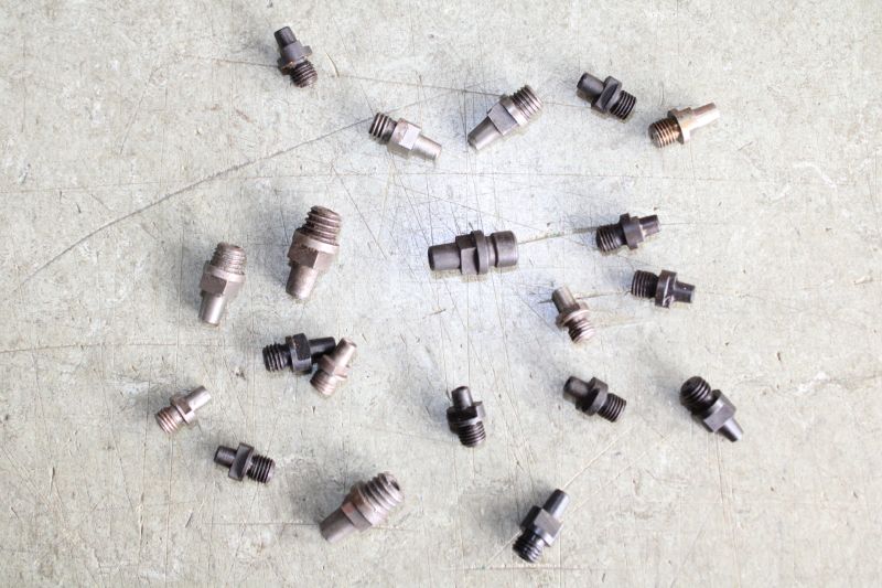 Stahlpistons (20 Stück) verschiedene Gewinde, Längen, Größen – Bild 1
