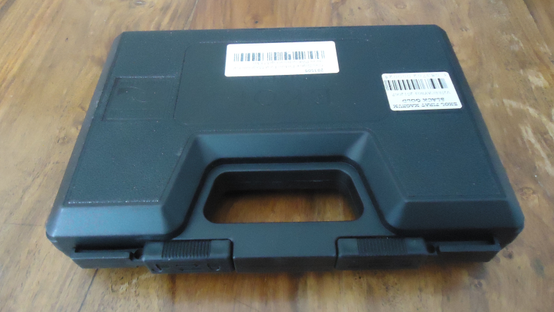 Pistole (der Beretta F92 nachempfunden) in Kaliber: 9mm P. A. Knall inkl. Zubehör – Bild 4