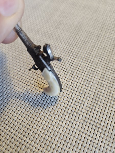 Antike Miniatur-Taschenpistole 19. Jhdt. (nur 4,5 cm!) – Bild 5
