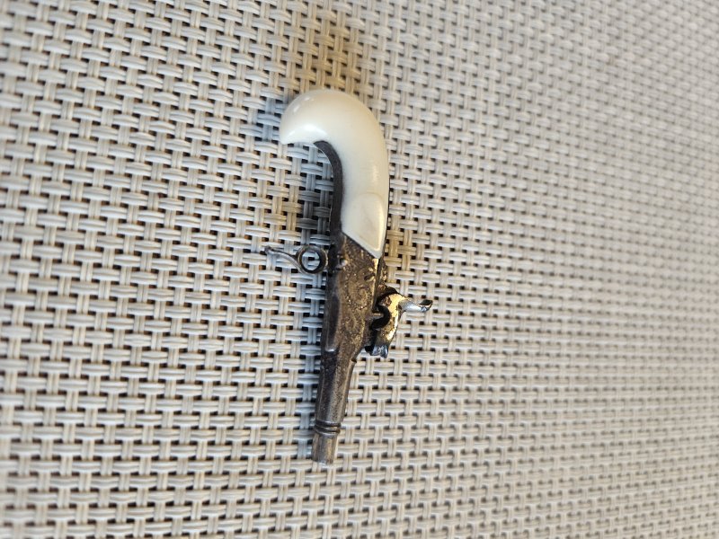 Antike Miniatur-Taschenpistole 19. Jhdt. (nur 4,5 cm!) – Bild 2