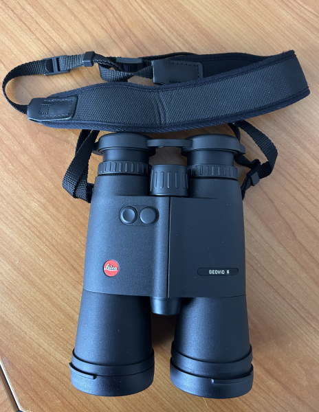 Fernglas Leica Geovid R 8x56 mit Entfernungsmesser aus 09/2023 – Bild 2