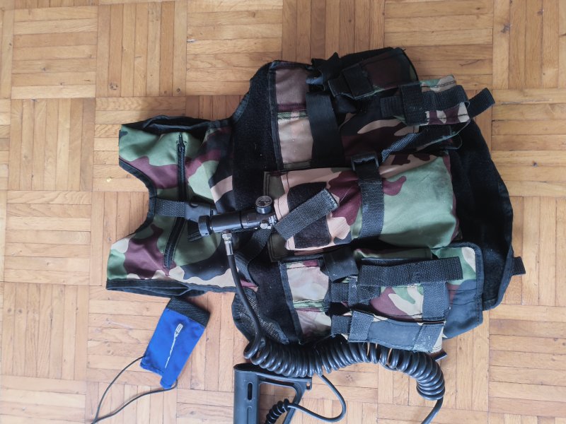 Paintball Set Tipman Sierra One, Flasche, Weste, Maske, Zubehör – Bild 4