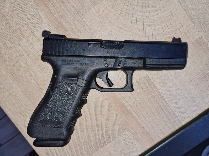 Glock 22 Gen 3 – slika 2