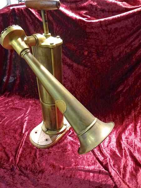 originaler Schiffs Tyfon – Bild 4