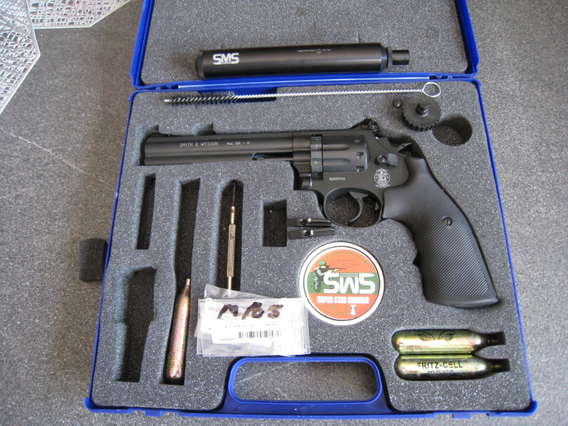 Co2 Revolver Smith & Wesson 586 - 6 Zoll brüniert 4,5 mm,wie Neu,viel Zubehör! – Bild 1
