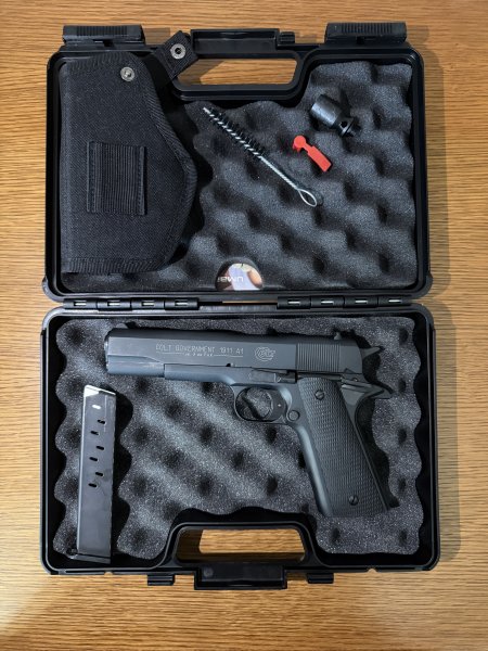 Colt Government 1911 A1 9mm PAK schwarz - neuwertig, komplett mit Koffer – Bild 1