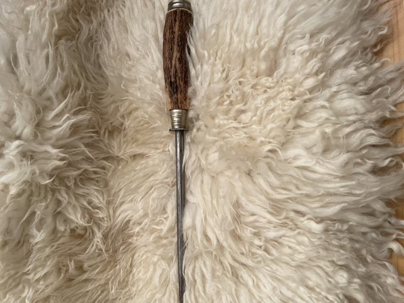Messerschärfer mit Hirschhorngriff – 2. kép