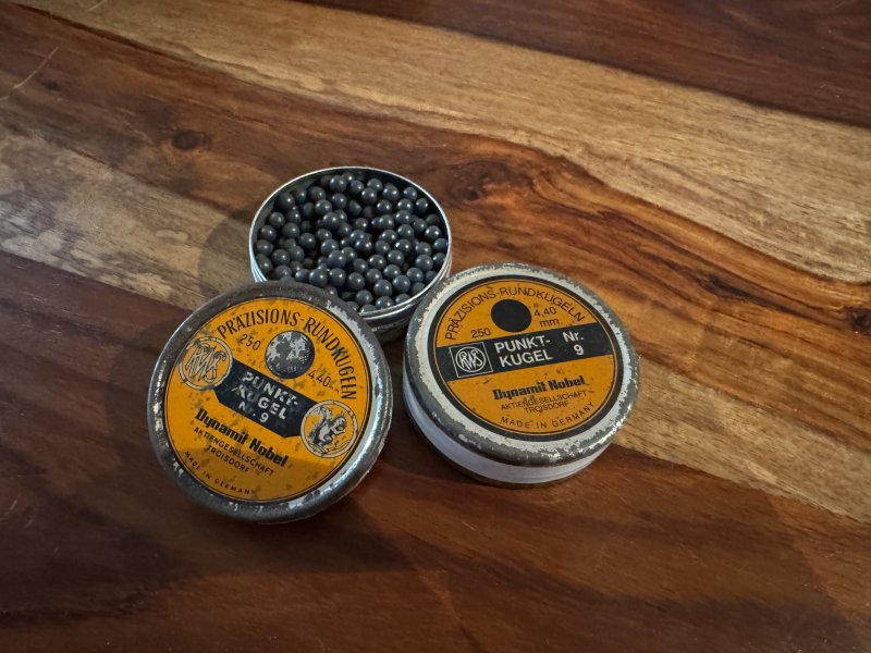 RWS Präzisions-Rundkugeln Punkt-Kugel Nr. 9 (4,40 mm) – Dynamit Nobel – Vintage / Sammlerdosen – Bild 1