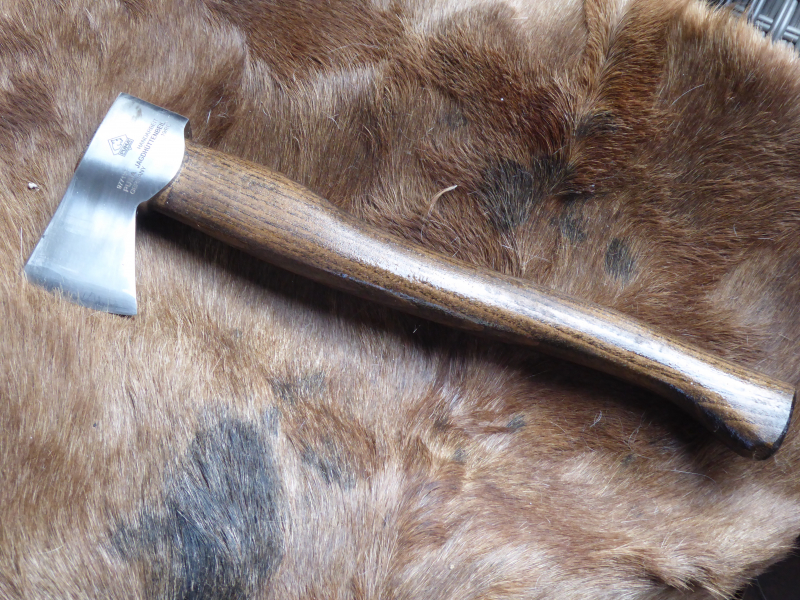 PUMA Jagdhüttenbeil, geschmiedet, C 1060 Stahl, polierter Beilkopf – Bild 1