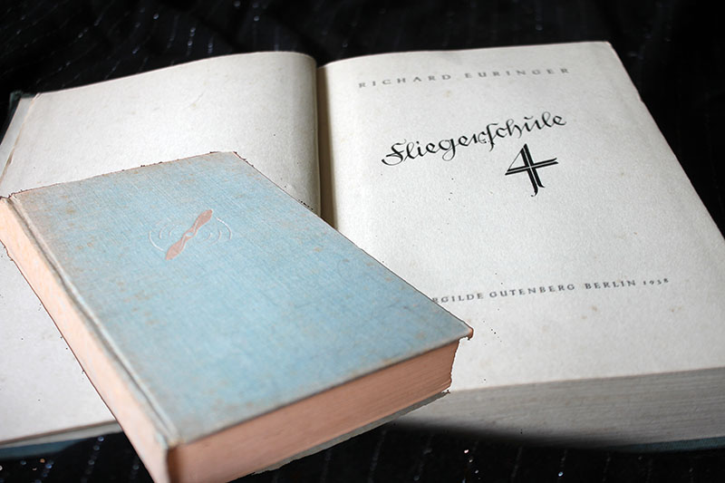 Fliegerschule 4 - Buch der Mannschaft Richard Euringer 1938 – imagem 1