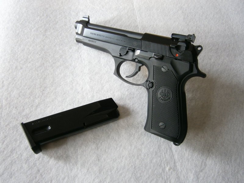 Beretta 92 fs 9 mm Neuwertig – Bild 1