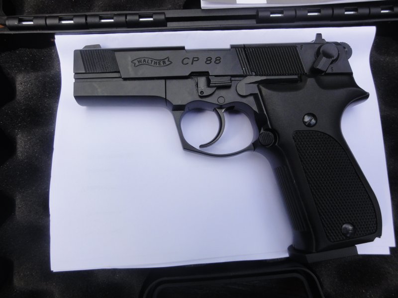 Walther CP88 CO2- Pistole 4,5mm Diabolo, schwarz, 4 Zoll mit F-Zeichen Bj.2024 – Bild 2
