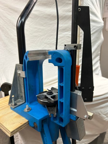Dillon RL 550 B mit automatischer Hülsenzufuhr – Bild 2
