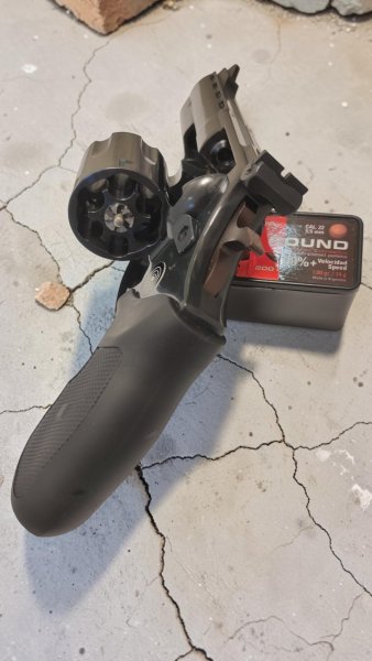 ME Bull Barrel 4" LEP Revolver 5,5mm - F-Zeichen - XXL Zubehör: Pufferpatronen, Schnelllader, Koffer – Bild 4