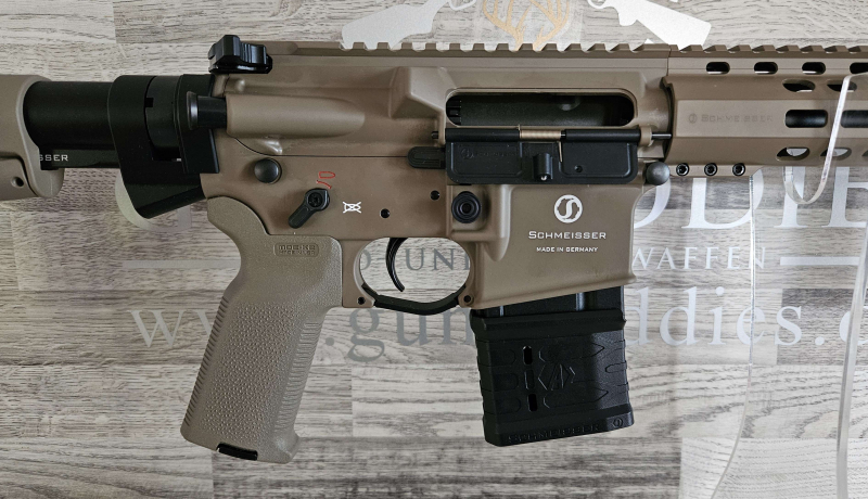 Neuware vom Fachhandel - Schmeisser AR15 M4FL 14,5" FDE MAGPUL Kal. .223Rem – Bild 4