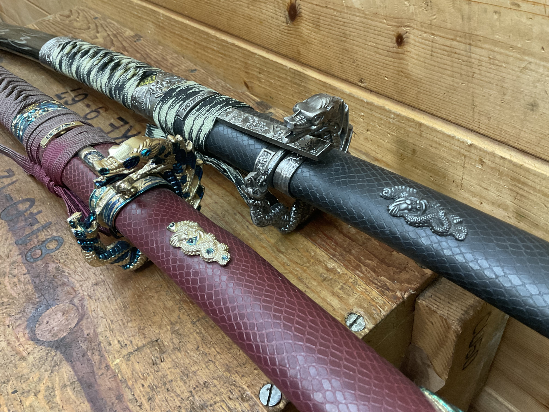 Konvolut Katana Samurei Schwerter 2 Stück!!! Anschauen! Drachen! – Bild 4