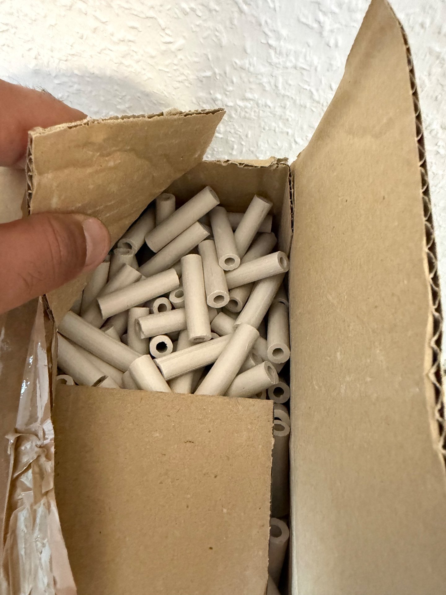 Großposten Ton-Röhrchen + ca. 1.000 Schießscheiben – Bild 2