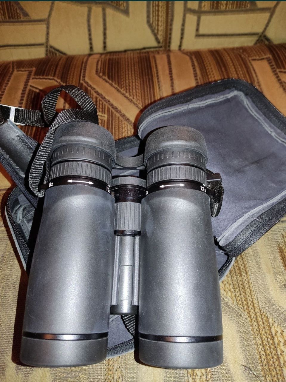 Leica Duovid 8+12x42 – hochwertiges Fernglas – Bild 1