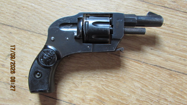 Historischer Revolver B & A (vermutlich Bolte & Anschütz Zella-Mehlis), Kal. .22short – Bild 2