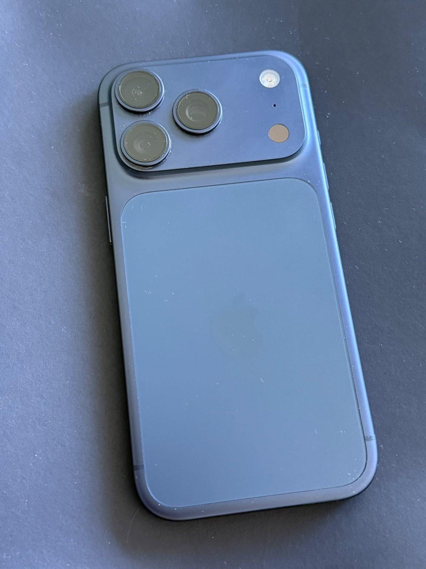 I Phone 17 Pro-256GB-Blau – Bild 3