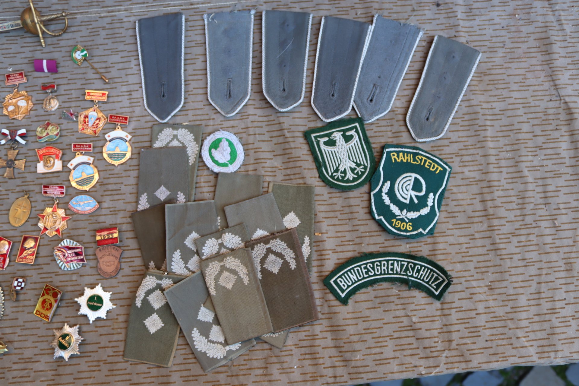 Orden Auszeichnungen Militaria Großes Konvolut! – Bild 2