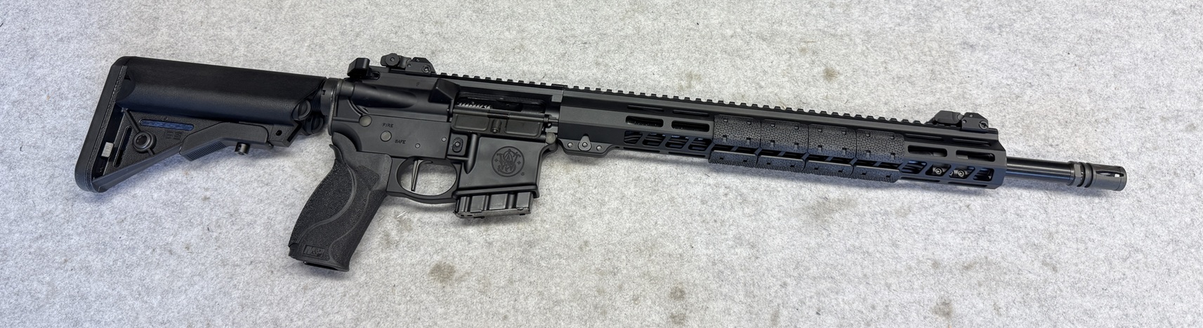 Smith & Wesson M&P-15 PRO im Kaliber .223 Remington mit 18" Lauf – Bild 1