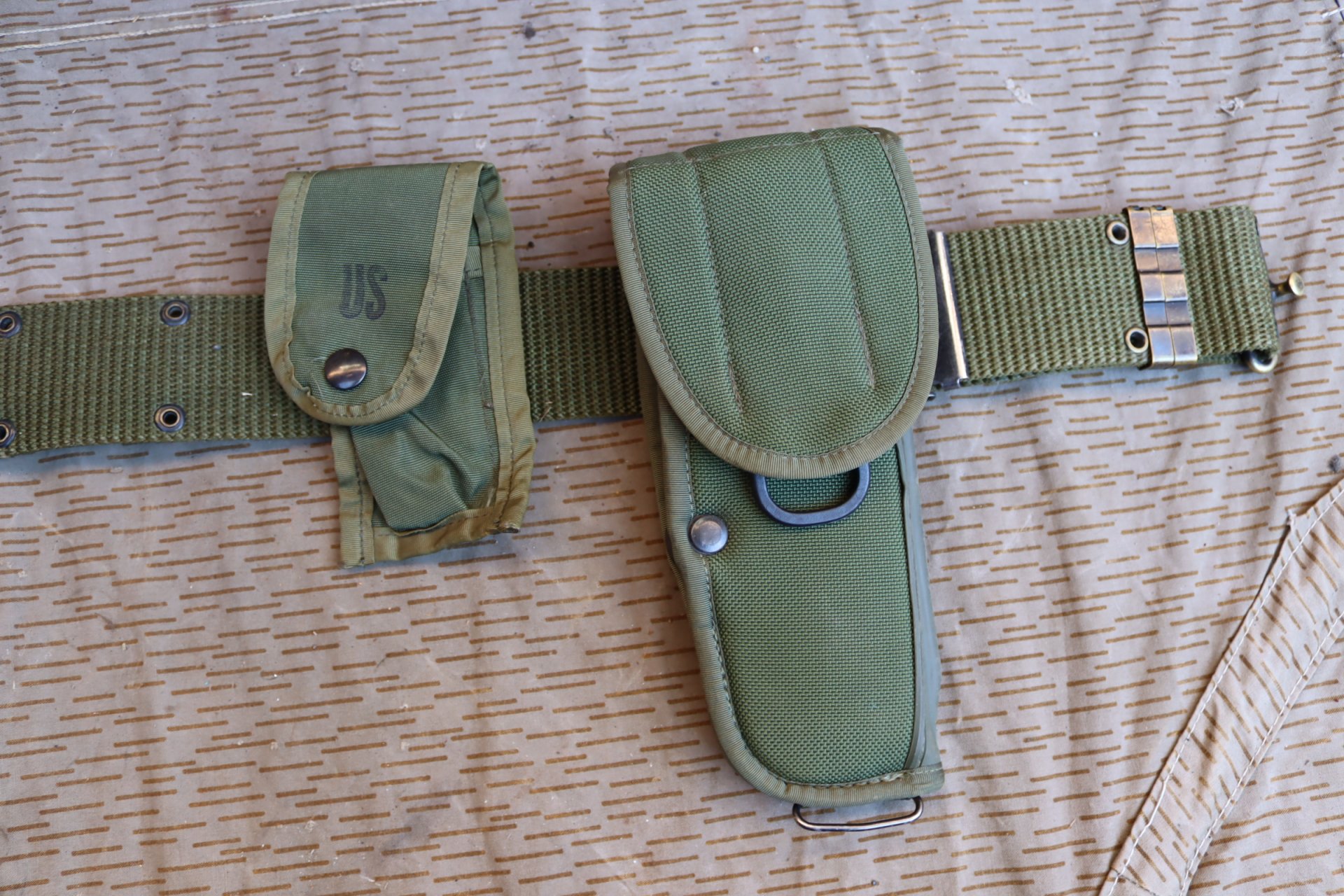 US Army Holster für Beretta 92 mit Koppel – Bild 2
