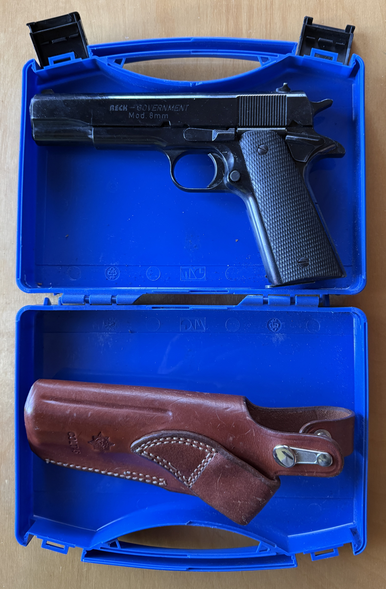Schreckschusspistole des Typs Reck Government, Modell und Kal. 8mm knall, ist in Ordnung, mit Koffer – Bild 1