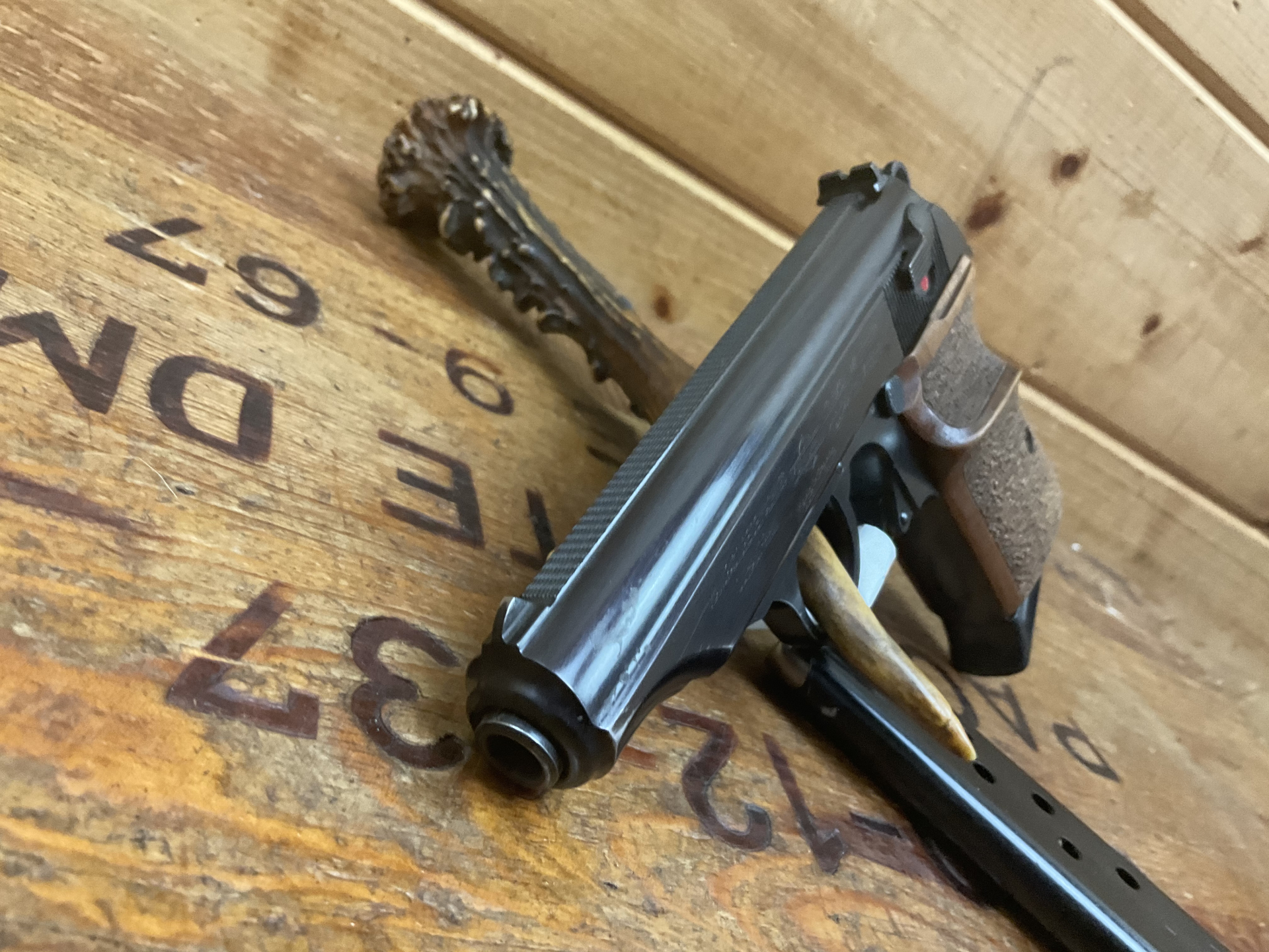 SLP MANURHIN Lic. Walther Mod.PP, Kal. 7,65mm, Holzgriffschalen – Bild 3