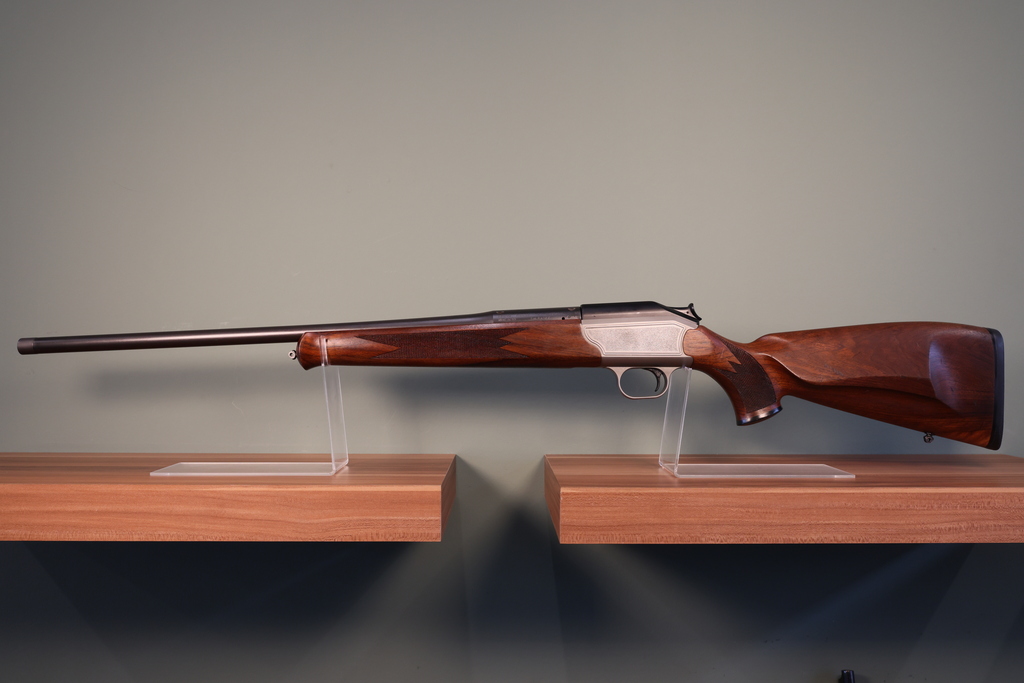 Blaser R93 Repetierbüchse mit Gewinde| Kaliber 8x57JS | Heidejagd – Bild 1
